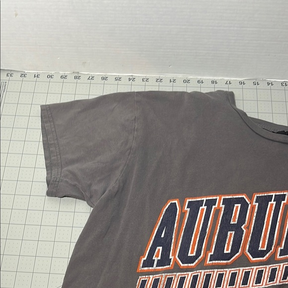 Auburn Graphic T-Shirt - Picture 4 of 9